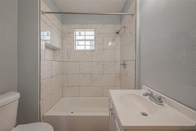 4006 Sunflower Street, Houston, TX 77051