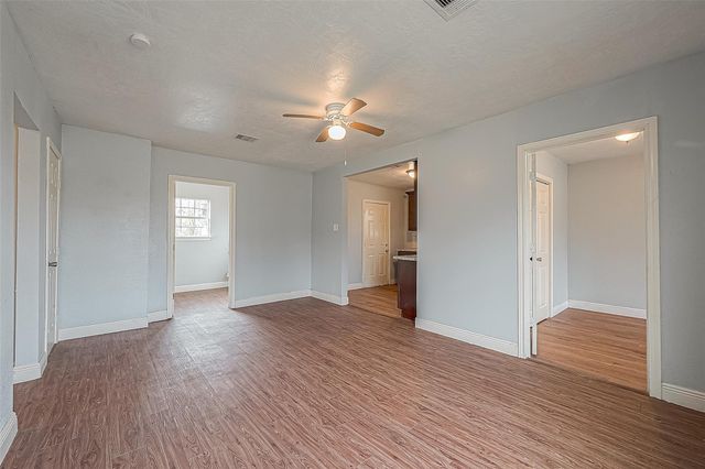 4006 Sunflower Street, Houston, TX 77051