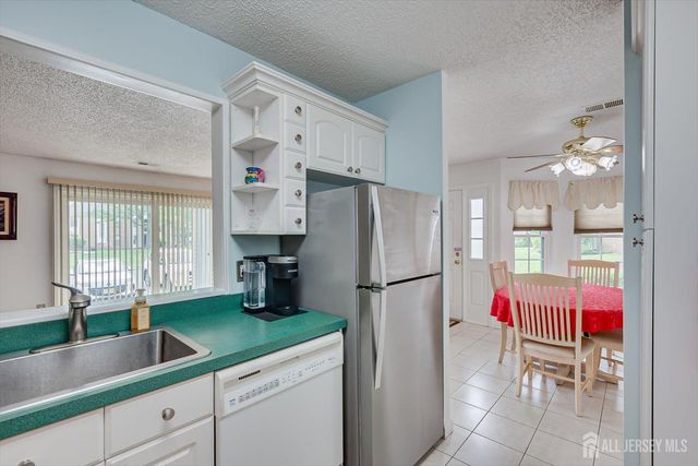 1801 Bayhead Drive, Sayreville, NJ 08859