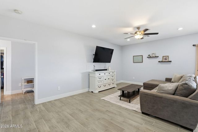 25123 W Peakview Road, Wittmann, AZ 85361