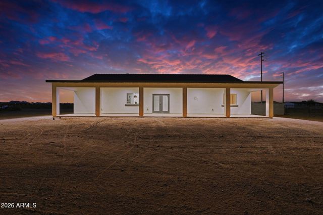 25123 W Peakview Road, Wittmann, AZ 85361