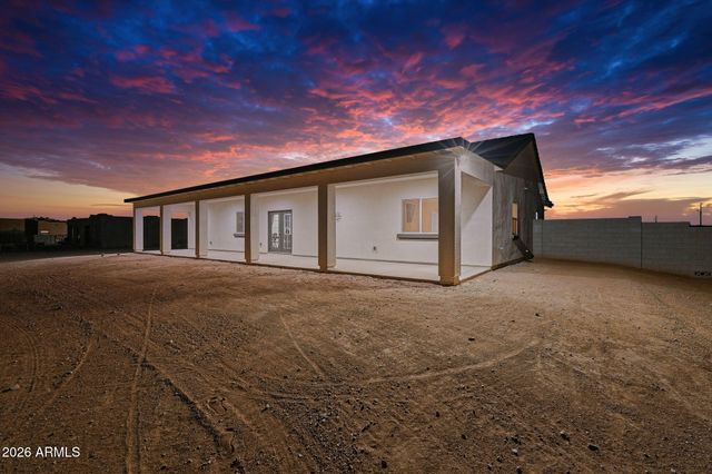 25123 W Peakview Road, Wittmann, AZ 85361