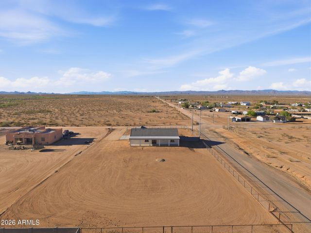 25123 W Peakview Road, Wittmann, AZ 85361