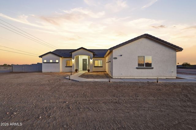 25123 W Peakview Road, Wittmann, AZ 85361