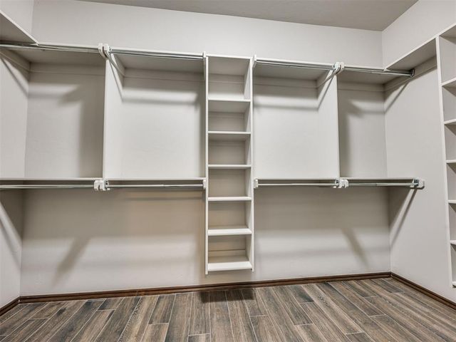 17400 White Hawk Drive, Edmond, OK 73012