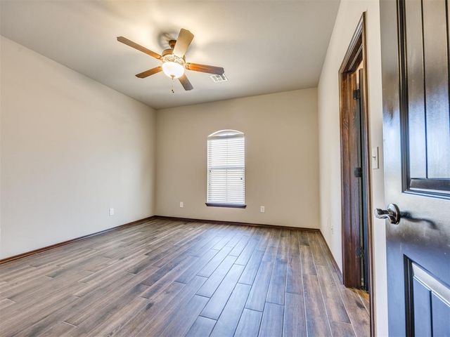 17400 White Hawk Drive, Edmond, OK 73012