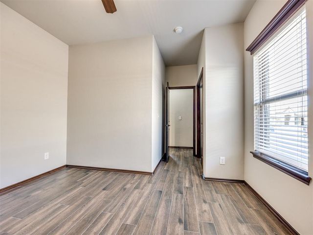 17400 White Hawk Drive, Edmond, OK 73012