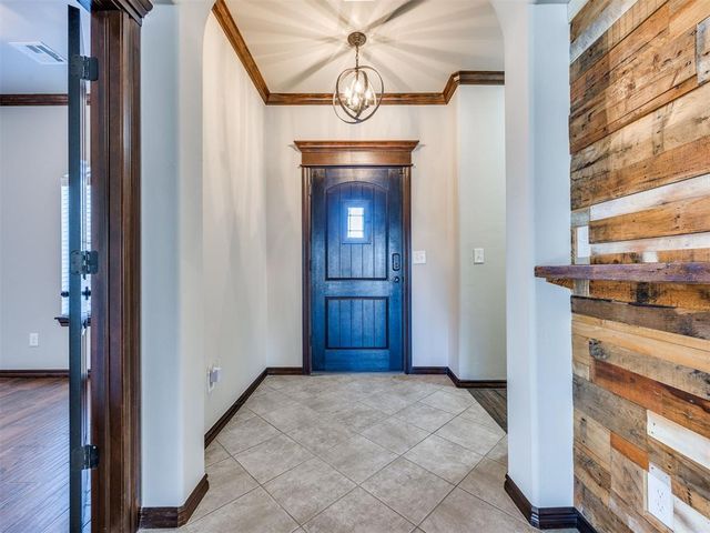 17400 White Hawk Drive, Edmond, OK 73012