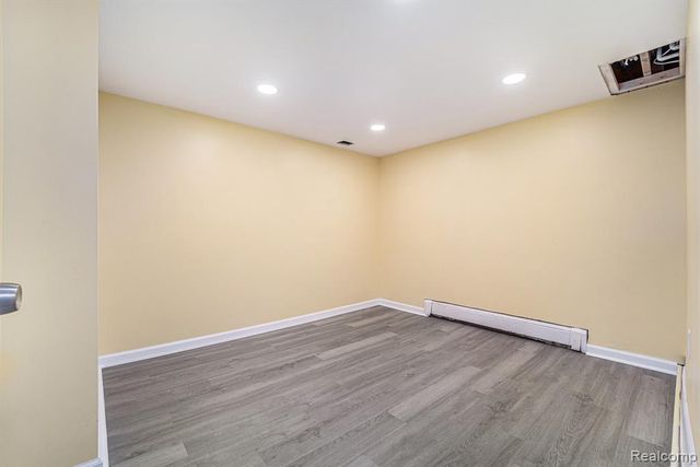 4641 Cove Road, West Bloomfield, MI 48323