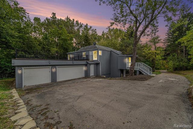 4641 Cove Road, West Bloomfield, MI 48323