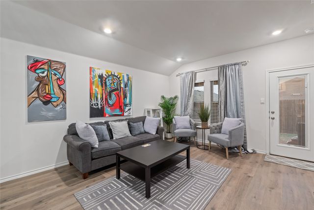 803 Hay Loft Lane, Royse City, TX 75189