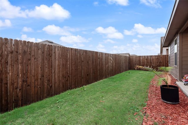 803 Hay Loft Lane, Royse City, TX 75189