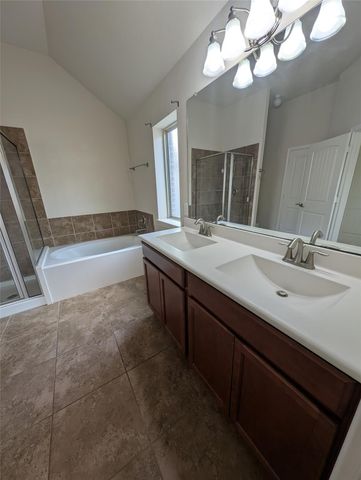 18918 Bluestone Hollow Lane, Tomball, TX 77377