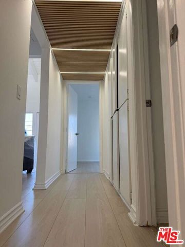 18350 Hatteras Street 278, Tarzana (los Angeles), CA 91356