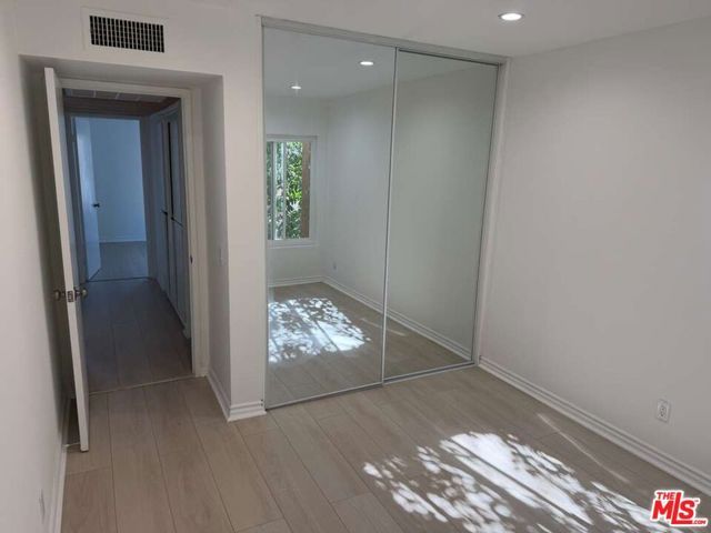 18350 Hatteras Street 278, Tarzana (los Angeles), CA 91356