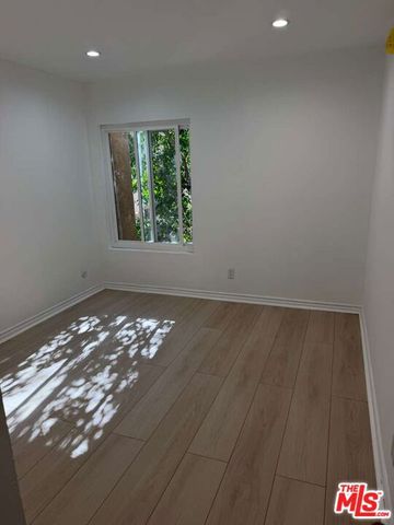 18350 Hatteras Street 278, Tarzana (los Angeles), CA 91356