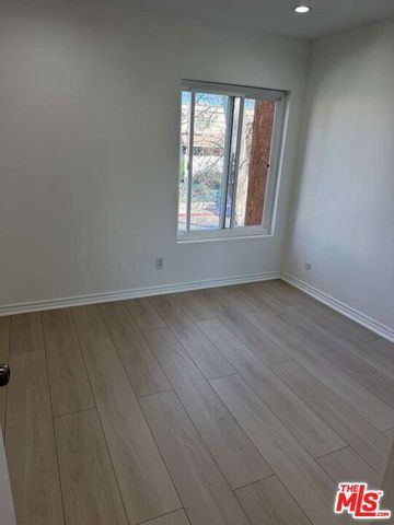 18350 Hatteras Street 278, Tarzana (los Angeles), CA 91356