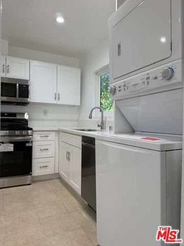 18350 Hatteras Street 278, Tarzana (los Angeles), CA 91356