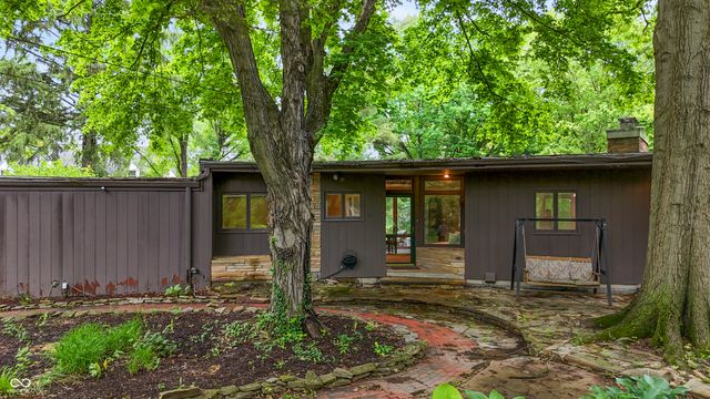 10 Overlook Drive, Anderson, IN 46011