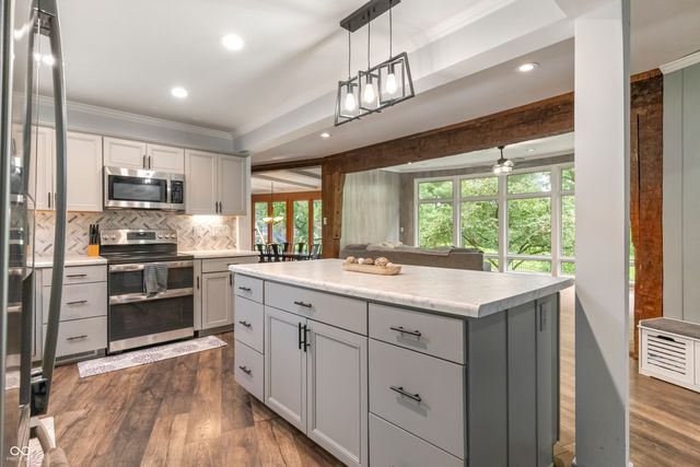 10 Overlook Drive, Anderson, IN 46011
