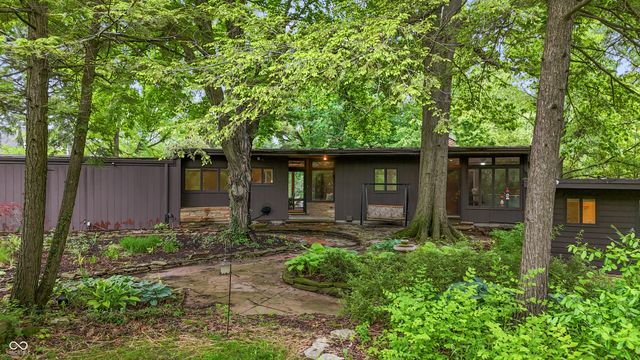 10 Overlook Drive, Anderson, IN 46011