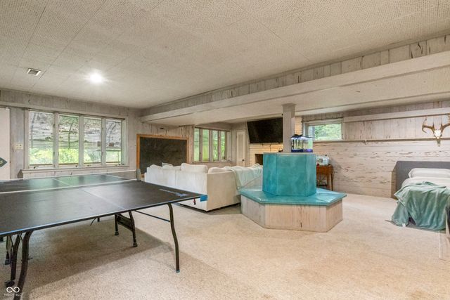 10 Overlook Drive, Anderson, IN 46011