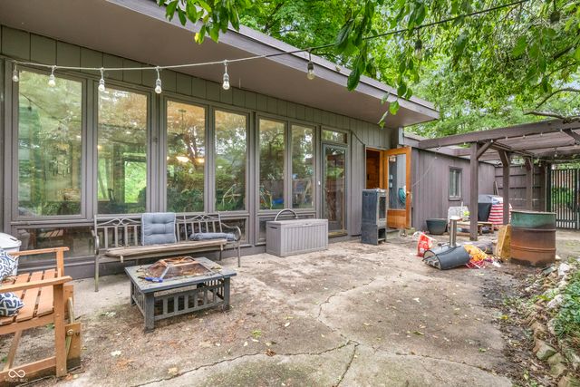 10 Overlook Drive, Anderson, IN 46011