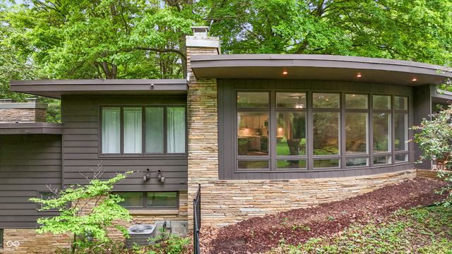 10 Overlook Drive, Anderson, IN 46011