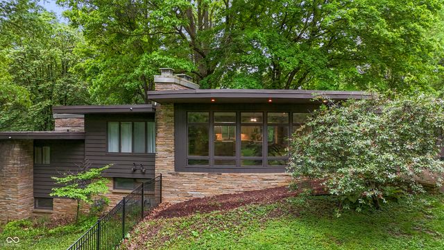 10 Overlook Drive, Anderson, IN 46011