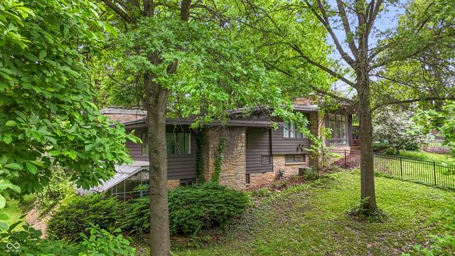 10 Overlook Drive, Anderson, IN 46011