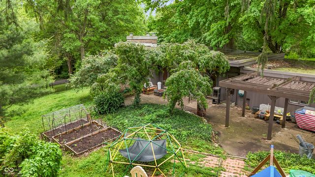 10 Overlook Drive, Anderson, IN 46011