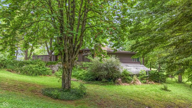 10 Overlook Drive, Anderson, IN 46011