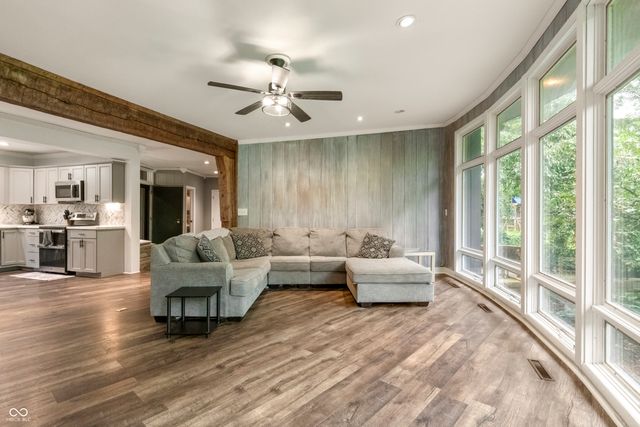 10 Overlook Drive, Anderson, IN 46011