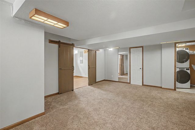 317 Elm Avenue SW, Mitchellville, IA 50169