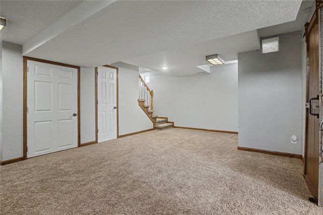 317 Elm Avenue SW, Mitchellville, IA 50169