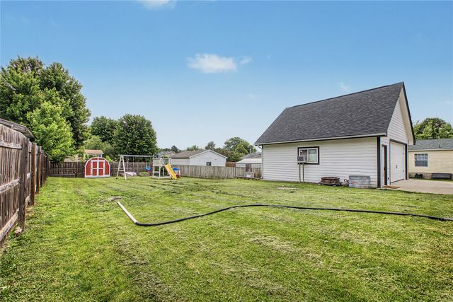 317 Elm Avenue SW, Mitchellville, IA 50169