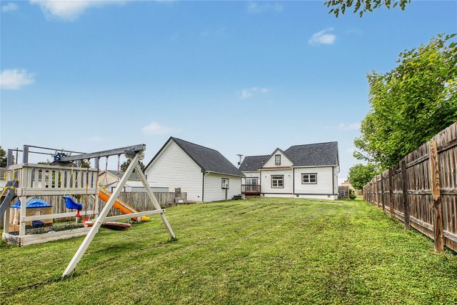 317 Elm Avenue SW, Mitchellville, IA 50169
