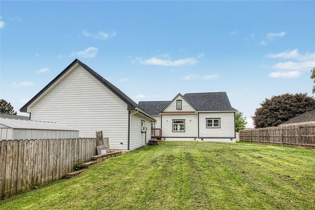 317 Elm Avenue SW, Mitchellville, IA 50169