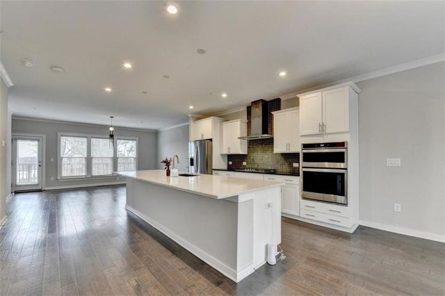 2083 Holtz Lane, Atlanta, GA 30318