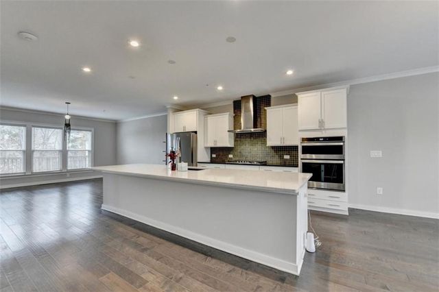 2083 Holtz Lane, Atlanta, GA 30318