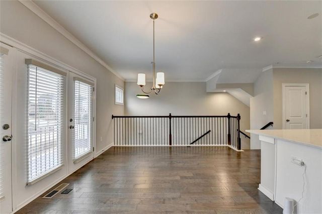 2083 Holtz Lane, Atlanta, GA 30318