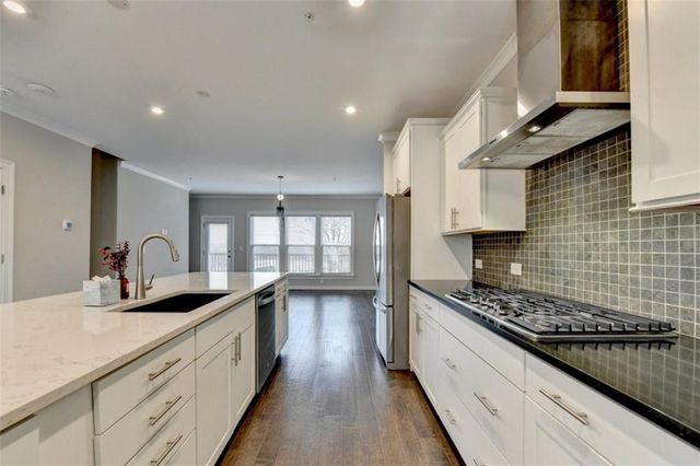 2083 Holtz Lane, Atlanta, GA 30318