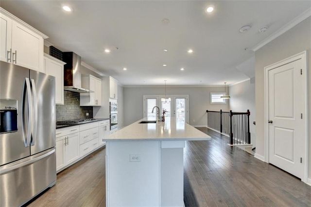 2083 Holtz Lane, Atlanta, GA 30318