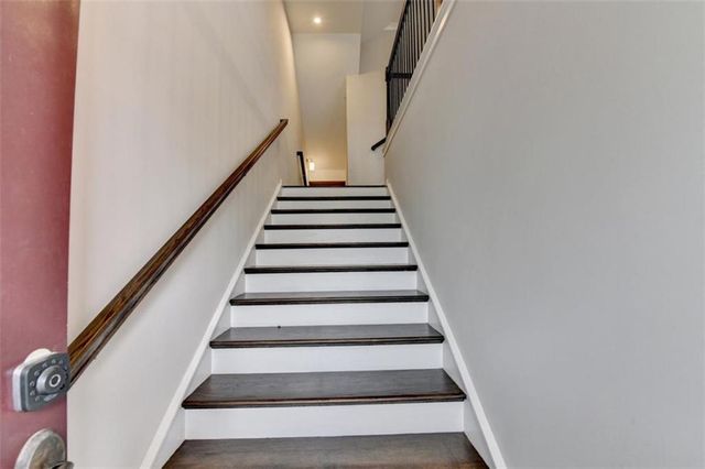 2083 Holtz Lane, Atlanta, GA 30318