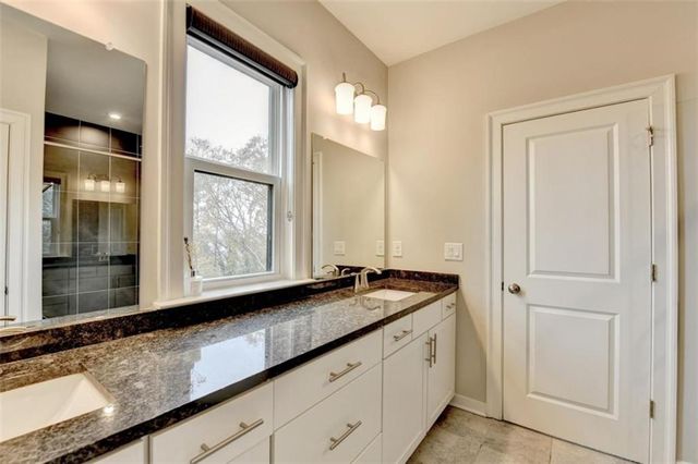 2083 Holtz Lane, Atlanta, GA 30318