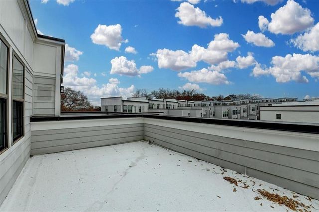 2083 Holtz Lane, Atlanta, GA 30318