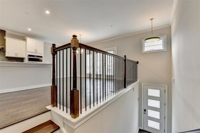 2083 Holtz Lane, Atlanta, GA 30318