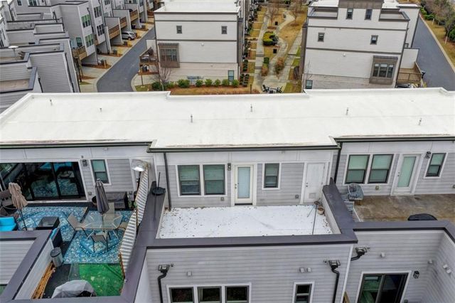 2083 Holtz Lane, Atlanta, GA 30318