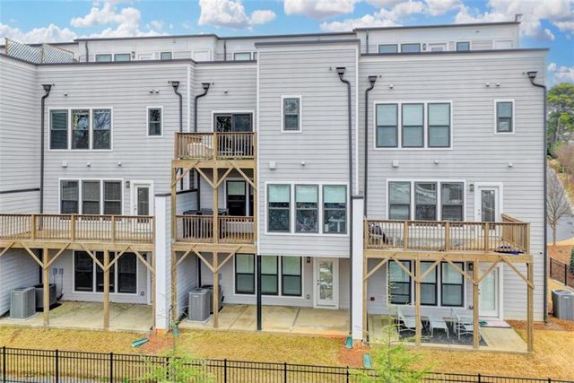 2083 Holtz Lane, Atlanta, GA 30318