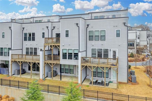 2083 Holtz Lane, Atlanta, GA 30318